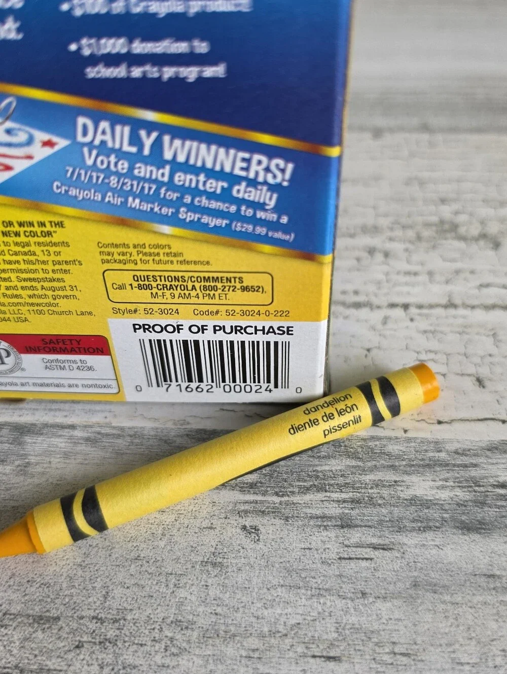 Crayola 24 Crayons 2017 Dandelion Retired Color NEW UNUSED Complete Box RARE
